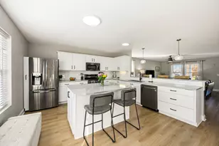 50669 Rebecca Dr, Paw Paw, MI 49079 - Photo 9