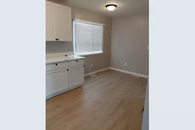 30966 Dover Avenue, Garden City, MI 48135 - Photo 11