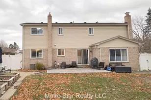 1553 Lakewood Dr, Troy, MI 48083 - Photo 21