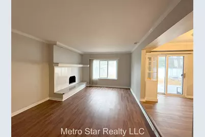 1553 Lakewood Drive, Troy, MI 48083 - Photo 11