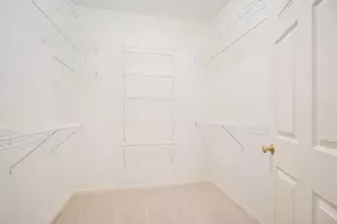 1092 Kensington St NW, Grand Rapids, MI 49534 - Photo 17