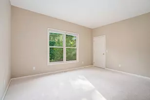 1092 Kensington St NW, Grand Rapids, MI 49534 - Photo 15