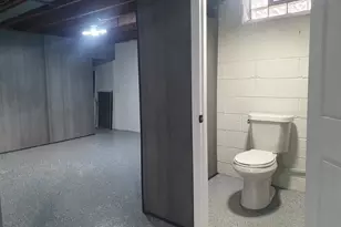 20945 Parkcrest Dr, Harper Woods, MI 48225 - Photo 15