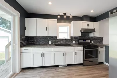 343 Corinne Street SW, Grand Rapids, MI 49507 - Photo 9