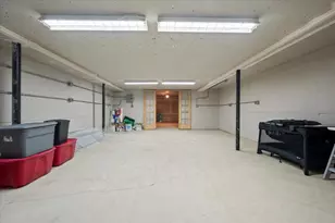 370 Roosevelt St, Canton, MI 48188 - Photo 45