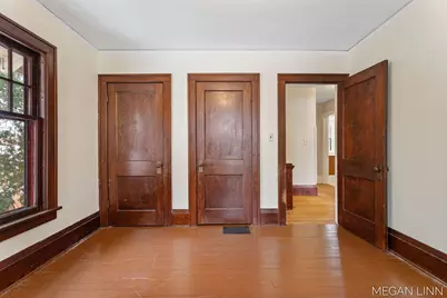 186 W 12th Street, Holland, MI 49423 - Photo 33