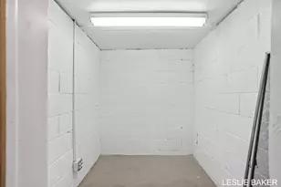 943 College Ave, Holland, MI 49423 - Photo 39