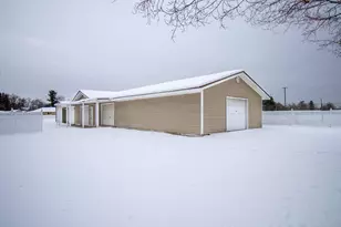 508 Emory St, Howard City, MI 49329 - Photo 29