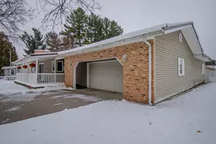 508 Emory St, Howard City, MI 49329 - Photo 25