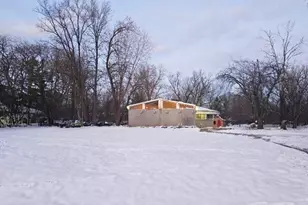 23360 Glencreek Dr, Farmington Hills, MI 48336 - Photo 25