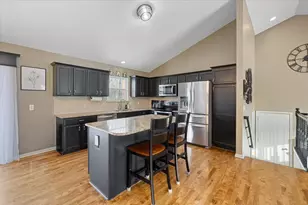 56210 11 Mile Rd, New Hudson, MI 48165 - Photo 9