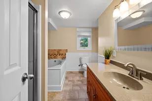 1420 Worcester Dr NE, Grand Rapids, MI 49505 - Photo 23