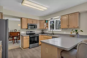 27691 El Dorado Pl, Lathrup Village, MI 48076 - Photo 7