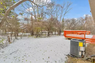 27691 El Dorado Pl, Lathrup Village, MI 48076 - Photo 23