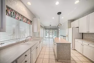 1989 Stonebridge Dr N, Ann Arbor, MI 48108 - Photo 7