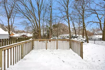 315 Lawndale Avenue NE, Grand Rapids, MI 49503 - Photo 37