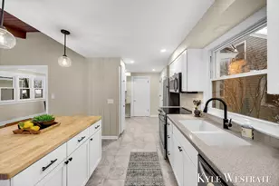 315 Lawndale Ave NE, Grand Rapids, MI 49503 - Photo 17