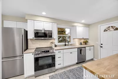 315 Lawndale Avenue NE, Grand Rapids, MI 49503 - Photo 15