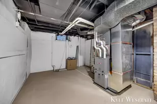 315 Lawndale Ave NE, Grand Rapids, MI 49503 - Photo 35