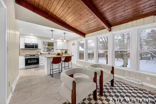 315 Lawndale Ave NE, Grand Rapids, MI 49503 - Photo 11