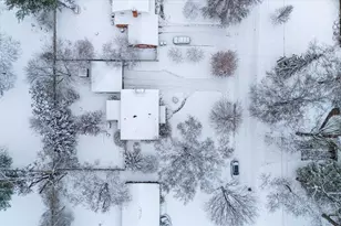 2616 Lomond Dr, Kalamazoo, MI 49008 - Photo 45