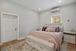 9815 Snow Pointe Dr SE, Alto, MI 49302 - Photo 17