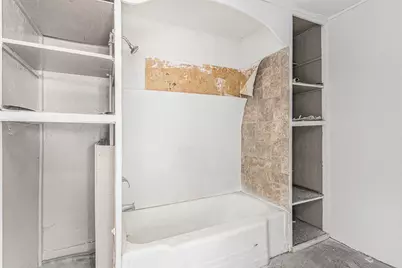 410 Division Street, Benton Harbor, MI 49022 - Photo 9