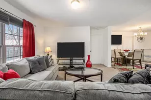 1070 Hawthorne Ave, Ypsilanti, MI 48198 - Photo 9