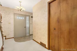 8110 Greenridge Dr, Jenison, MI 49428 - Photo 17