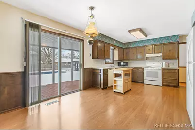 8110 Greenridge Drive, Jenison, MI 49428 - Photo 29