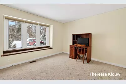 17496 Meadow Wood Road, Spring Lake, MI 49456 - Photo 9