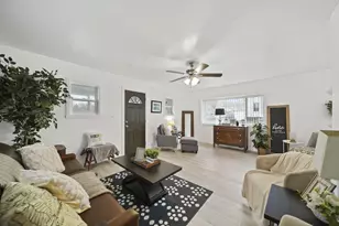 328 Adams St, Jackson, MI 49202 - Photo 7