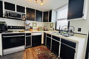 324 S 15th St, Niles, MI 49120 - Photo 9