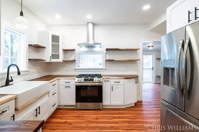 402 W Clinton Street, Hastings, MI 49058 - Photo 7