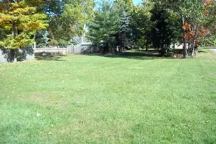 408 S Clay St, Sturgis, MI 49091 - Photo 3