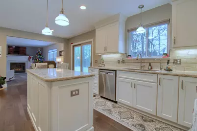 2384 Hay Creek Drive, Pinckney, MI 48169 - Photo 15