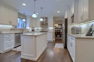 2384 Hay Creek Dr, Pinckney, MI 48169 - Photo 13