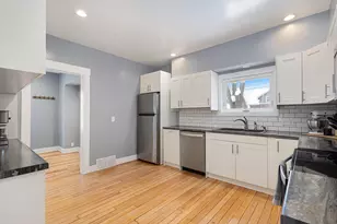 94 W 17th St, Holland, MI 49423 - Photo 5