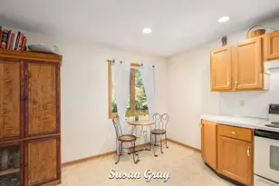886 Creekridge Dr, Holland, MI 49423 - Photo 11