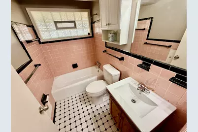 22084 Shakespeare Avenue, Eastpointe, MI 48021 - Photo 9