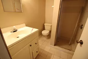 22084 Shakespeare Ave, Eastpointe, MI 48021 - Photo 15