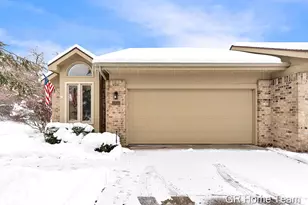 1946 Cross Bend St NE, Grand Rapids, MI 49505 - Photo 49