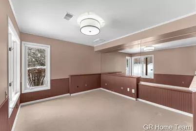 1946 Cross Bend Street NE #35, Grand Rapids, MI 49505 - Photo 35