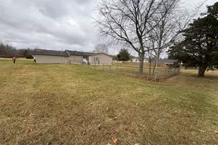 5603 Oakpoint Rd, Jackson, MI 49201 - Photo 5