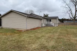 5603 Oakpoint Rd, Jackson, MI 49201 - Photo 3