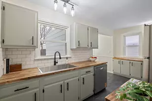 2856 Cheney Ave NE, Grand Rapids, MI 49505 - Photo 7