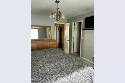 32037 Red Creek Drive, Chesterfield, MI 48047 - Photo 13