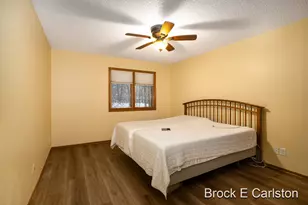 1231 Creekview Dr, Muskegon, MI 49441 - Photo 17