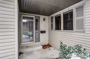 1231 Creekview Dr, Muskegon, MI 49441 - Photo 7