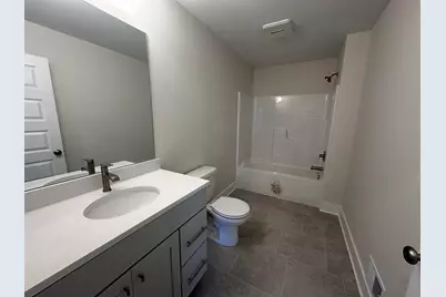 690 Lincoln Lawns Drive NW, Grand Rapids, MI 49534 - Photo 17